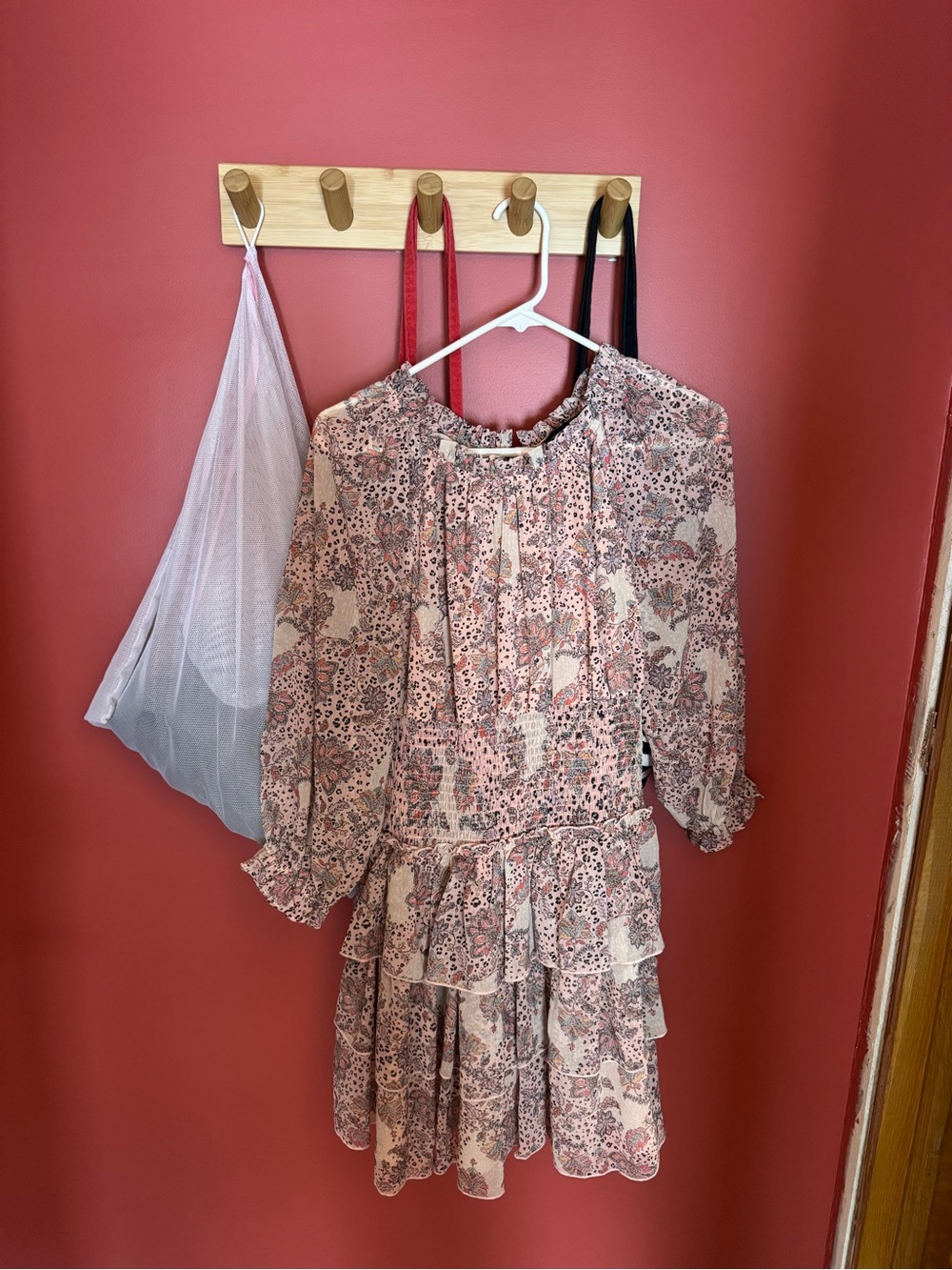 French Connection Women’s Smocked Floral Ruffle Mini Dress size 6 no flaws